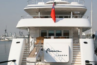 Formula 1 Başkanı Bernie Ecclestone, yatıyla Kuşadası’na gelerek Efes Antik