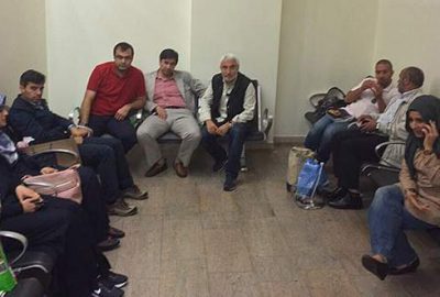 Türk gazeteciler İsrail’de alıkonuldu