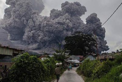 Sinabung Yanardağı’nda patlama