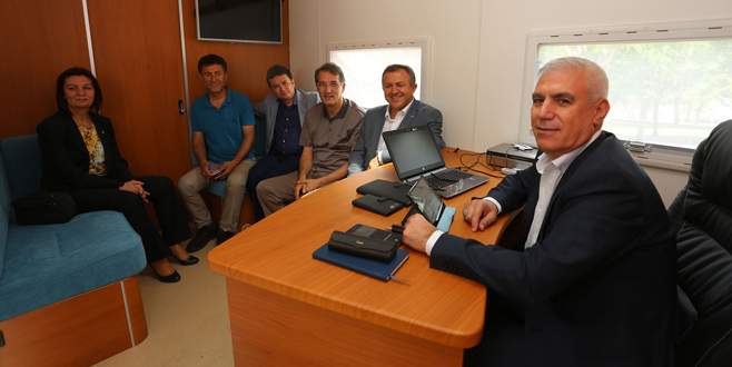 CHP’li vekillerden ilk ziyaret Başkan Bozbey’e