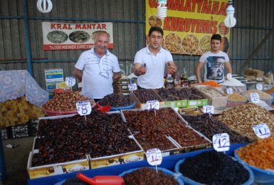Tekirdağ’ın Çerkezköy ilçesinde halk pazarlarında yıllardır esnaflık yapan Öz Malatyalılar