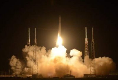 Falcon 9 havada infilak etti