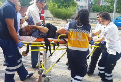 Manisa’nın Kırkağaç ilçesinde bir kişi, kiraz sattığı esnada kalp krizi