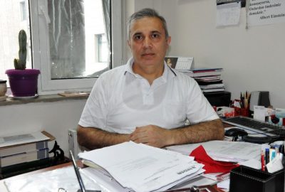 Doç. Dr. İsmet Özaydın, sanıldığının aksine çok yemek yemenin daha