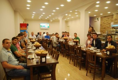 Tekirdağ’ın Malkara ilçesinde bir esnaf, mahalle maçlarında grubunu lider tamamlayan