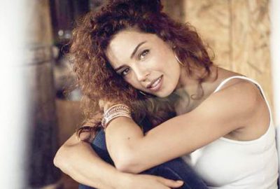 Aşkı dolu dolu yaşarım