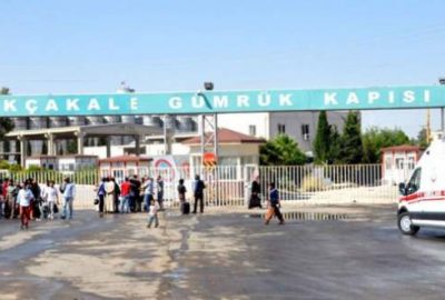 PYD’e Kobani’deki çatışmaları bahane ederek Tel Abyad sınır kapısını geçişlere
