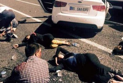 Erzurum'un Horasan ilçesinde meydana gelen trafik kazasında 10'u Suriyeli 11