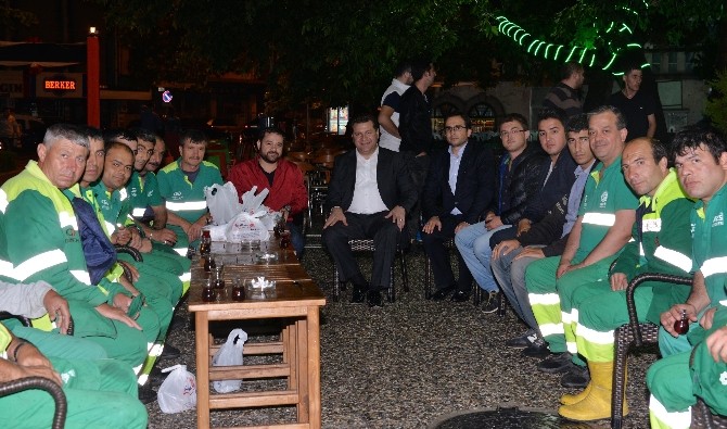 Başkan Yılmaz Gece Mesaisinde