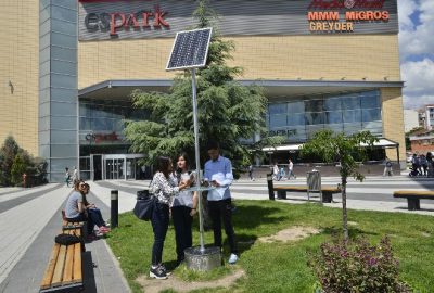 Eskişehir Tepebaşı Belediyesi’nin hizmetlerinden olan Güneş Enerjili Şarj İstasyonları, 60