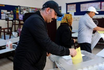 Ünlüler sandık başında