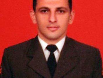 Siirt’in Eruh ilçesinde, nöbet sırasında geçirdiği kalp krizi sonucu şehit