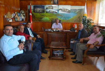 Bitlis’in Tatvan ilçesindeki sivil toplum kuruluşu (STK) temsilcileri, ilçedeki esnafların