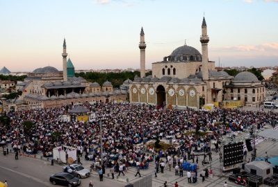 Konya Büyükşehir Belediyesi’nin Dünya Yetimler Günü’nde düzenlediği Kardeşlik İftarı’nda 10