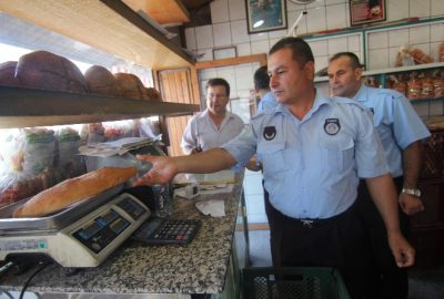 On bir ayın sultanı Ramazan nedeni İle Menderes Belediyesi Zabıta
