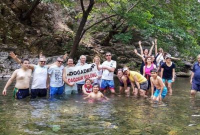 Doğa Derneği (DOĞADER) üyeleri Kazdağları’nın en güzel yerlerinden olan Akaleos