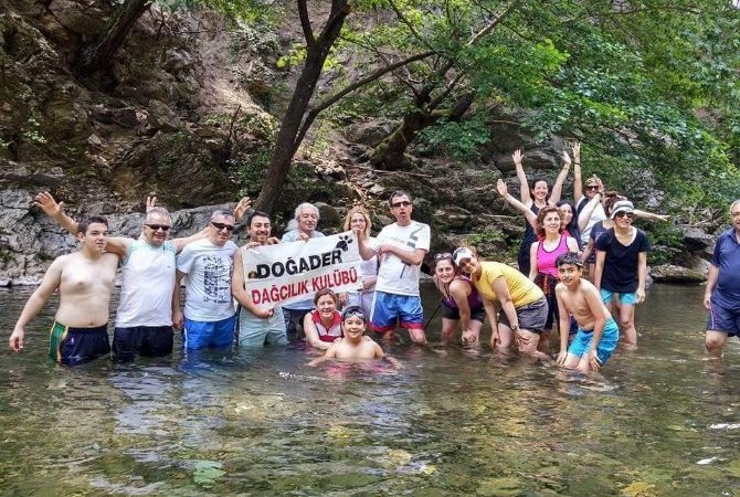 Doğa Derneği (DOĞADER) üyeleri Kazdağları’nın en güzel yerlerinden olan Akaleos