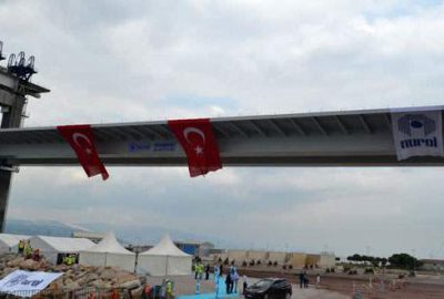 Gebze-İzmir Otoyolu Projesi kapsamında inşa edilen İzmit Körfez Köprüsü'nün 2