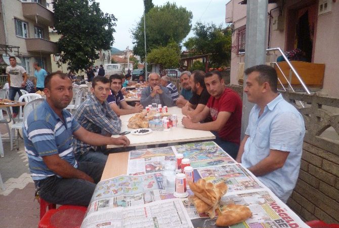 Osmaneli İstasyon Avcılık Atıcılık Doğa Sporları Derneği üyeleri düzenlenen iftar