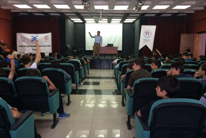 Erzurum’da Palandöken Eğitim Merkezi’nde öğrenim gören 100