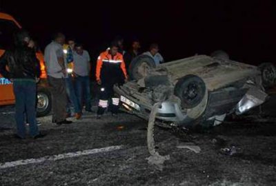 Yozgat'ın Akdağmadeni ilçesinde otomobilin devrilmesi sonucu 5 kişi hayatını kaybetti...