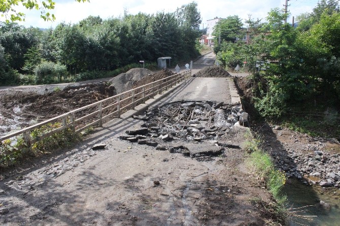 Büyüklü Köprüsü Yenileniyor