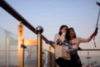 Selfie çubuğu felaket getirdi: 2 ölü