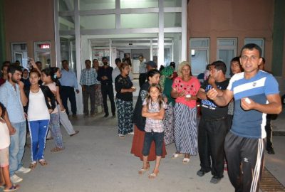 Edirne’nin Keşan ilçesinde aşevinde dağıtılan yemeklerden zehirlenerek, Keşan Devlet Hastanesi’nde