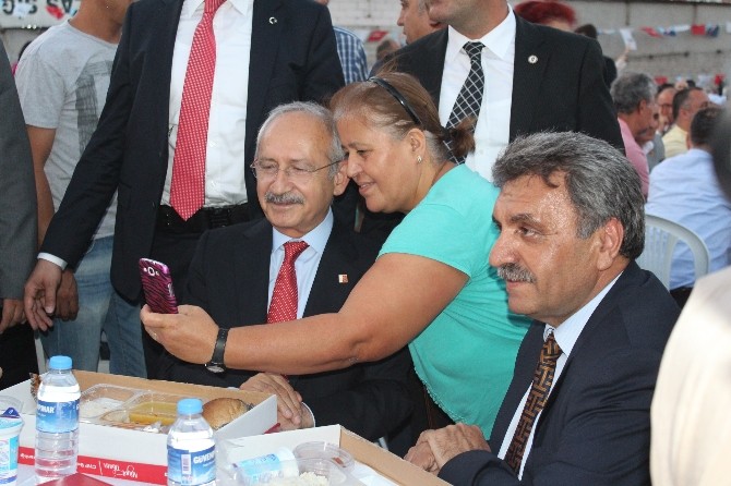 CHP Genel Başkanı Kılıçdaroğlu Halk İftarına Katıldı