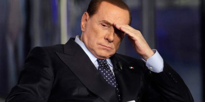 Berlusconi’ye rüşvetten 3 yıl hapis cezası