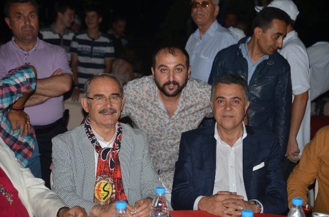 Eskişehirsporlu Taraftarlar İftarda Buluştu