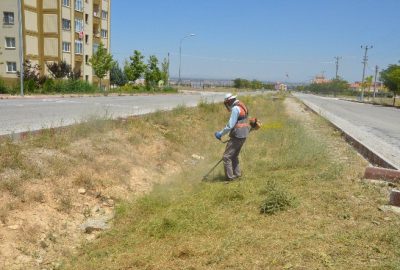 Konya’nın Ereğli İlçe Belediyesi Temizlik İşleri Müdürlüğü ekipleri mahallelerde kapsamlı