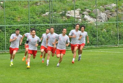 PTT 1. Lig ekiplerinden Samsunspor, yeni sezon hazırlıklarını Kartepe’de sürdürüyor.
