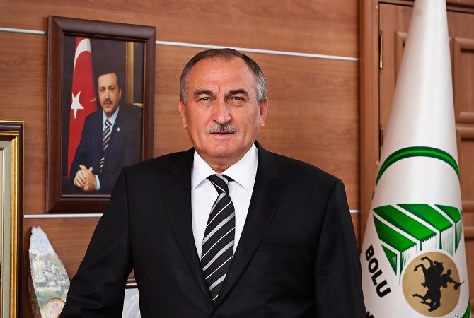 Başkan Yılmaz’dan Belediye İşçilerine İkramiye Müjdesi Bolu Belediyesi’nde çalışan işçi personellere Ramazan Bayramı’nın yaklaşması sebebiyle devlet