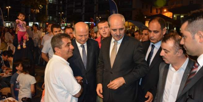 Numan Kurtulmuş orucunu vatandaşlarla açtı