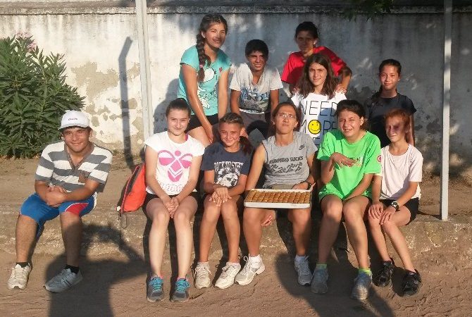 BALIKESİR (İHA)Balıkesir’in Burhaniye ilçesinde, 2015 yılı Yıldız Kız Hentbol Takımı