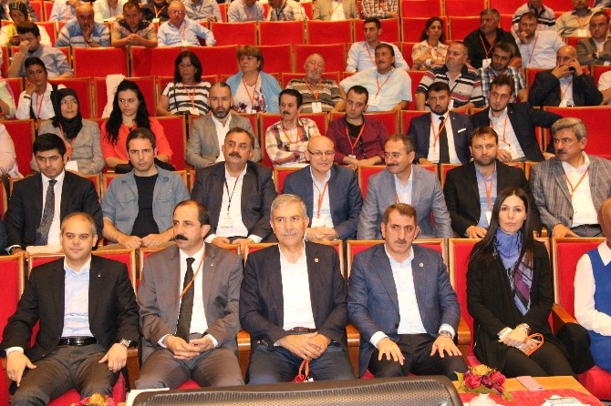 Bakan Kılıç, İl Danışma Toplantısına Katıldı Gençlik ve Spor Bakanı Akif Çağatay Kılıç, AK Parti Samsun