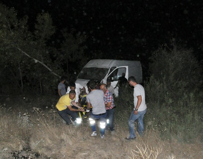 Tunceli’de Trafik Kazası: 2 Yaralı 1 41276