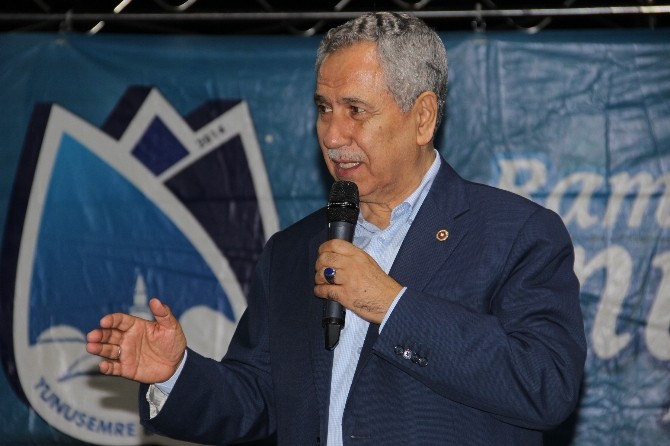 Arınç: “Bizimle Hükümet Kurmaları Umarız Ki Mümkün Olur” Başbakan Yardımcısı Bülent Arınç, koalisyon görüşmeleriyle ilgili olarak, “Yarın genel
