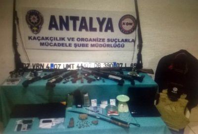 Antalya’nın Manavgat ilçesinde “Maraşlılar” olarak adlandırılan suç örgütüne yönelik düzenlenen
