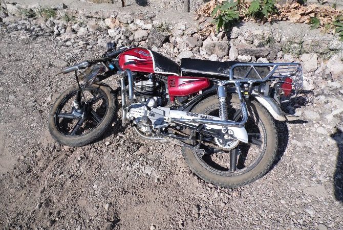 Adıyaman’ın Gölbaşı ilçesinde otomobille motosikletin çarpışması sonucu meydana gelen kazada