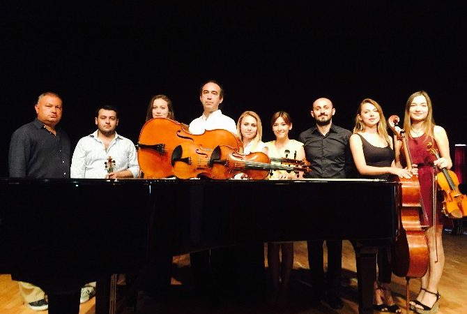 Kuşadası Belediyesi bünyesinde oda orkestrası kuruldu. Aydın Adnan Menderes Üniversitesi