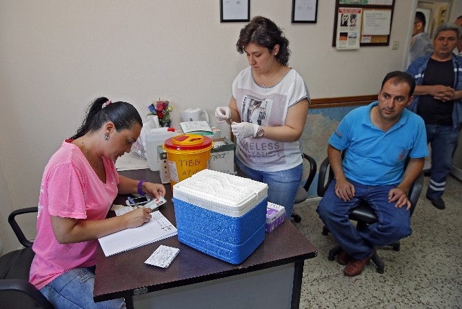 Konak Belediye Personeline Tetanos Aşısı