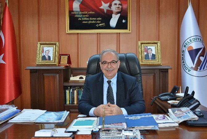 Adıyaman Belediye Başkanı Hüsrev Kutlu, yaklaşan Ramazan Bayramı öncesi vatandaşların