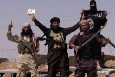 Oruç tutmayan 94 kişiyi çarmıha gerildi