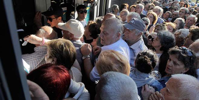 3 hafta sonra kapılarını açtı