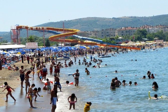 Yalova’nın Çınarcık Belediye Başkanı Avni Kurt, yaz sezonunun çok hızlı