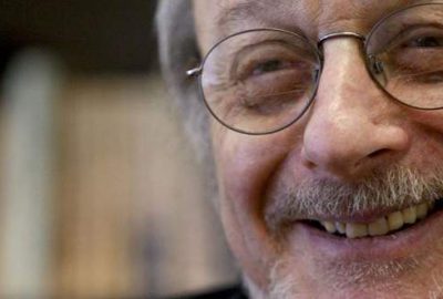 Ünlü yazar hayatını kaybetti