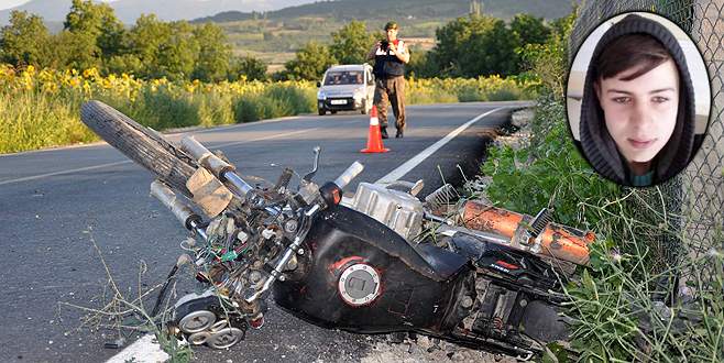 Motosikletle kaza yapan genç hayatını kaybetti