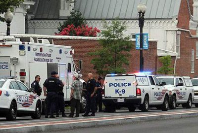 Sinema baskını: 3 ölü, 7 yaralı